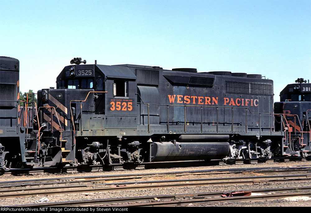 Western Pacific GP40 #3525